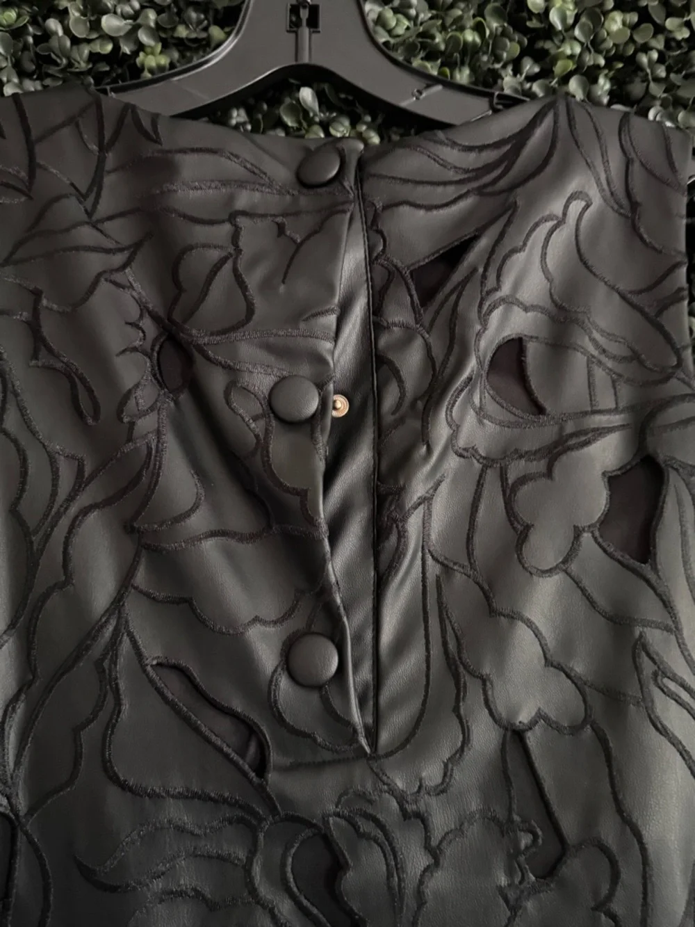 Zara Black Cut-Out Floral Faux-Leather Sleeveless Shift Dress - Picture 7 of 8